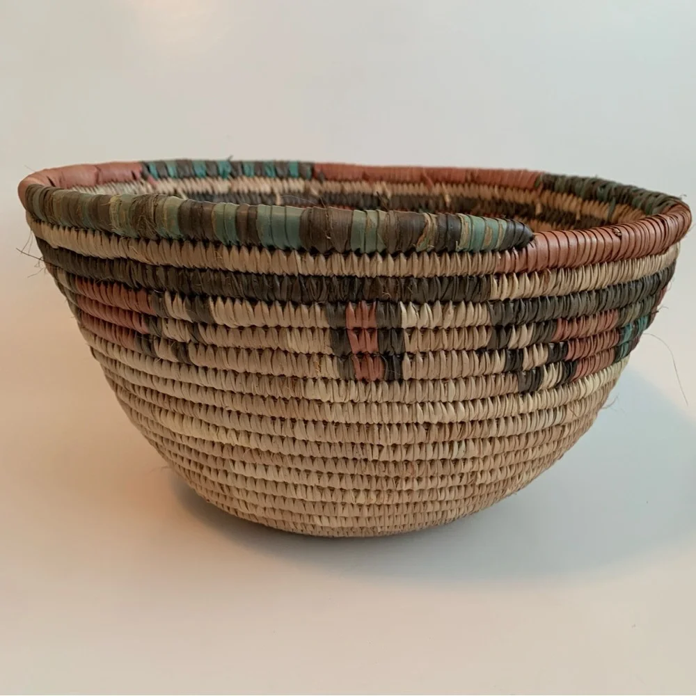 Vintage African Hausa Coiled Woven Grass Basket Bowl 11.5”